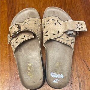 Cliffs by WHITE MOUNTAIN Tan Slide Sandals with Cutout Design